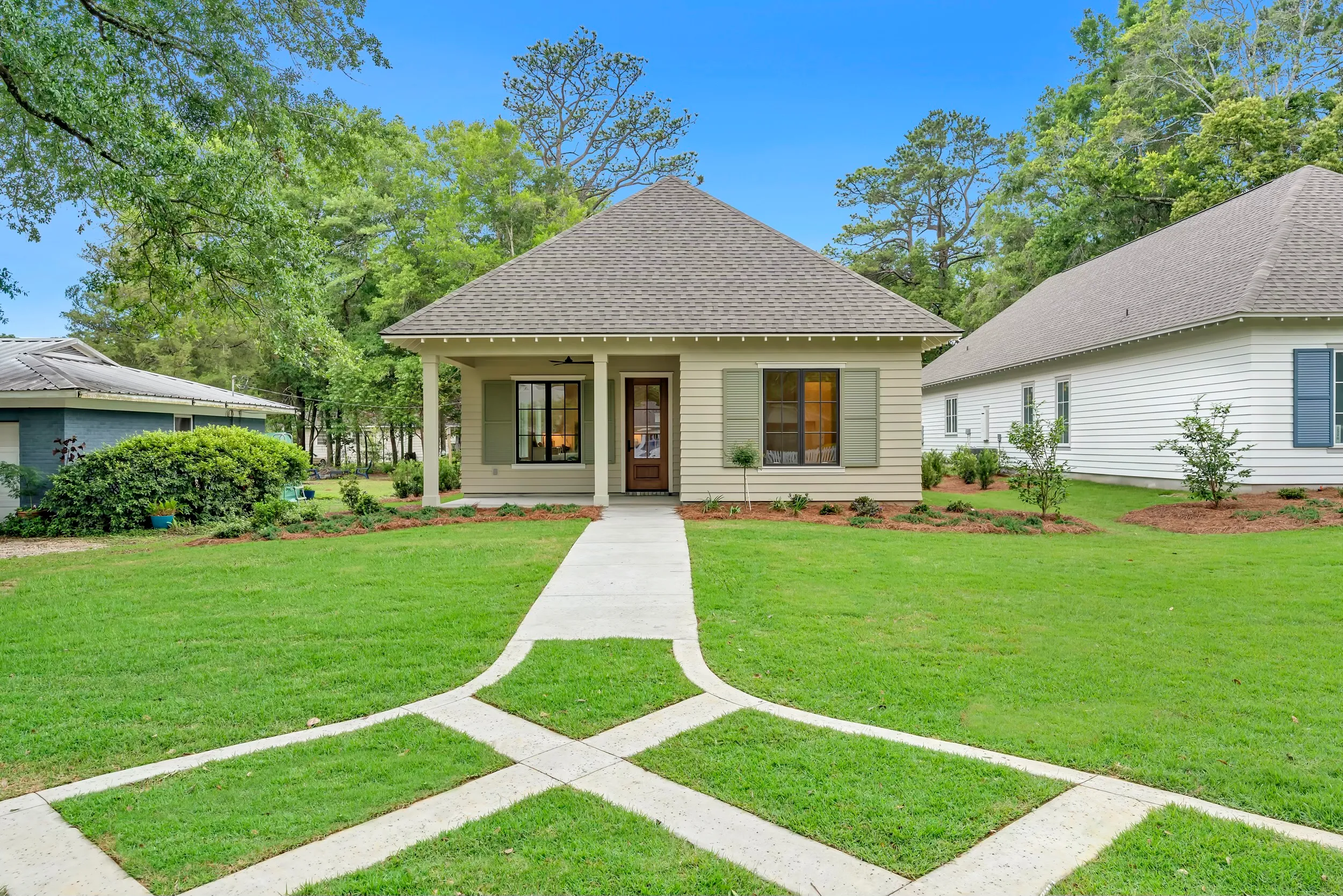 Custom home built by Point Clear Building Company on Alabama's Eastern Shore — project photo 45