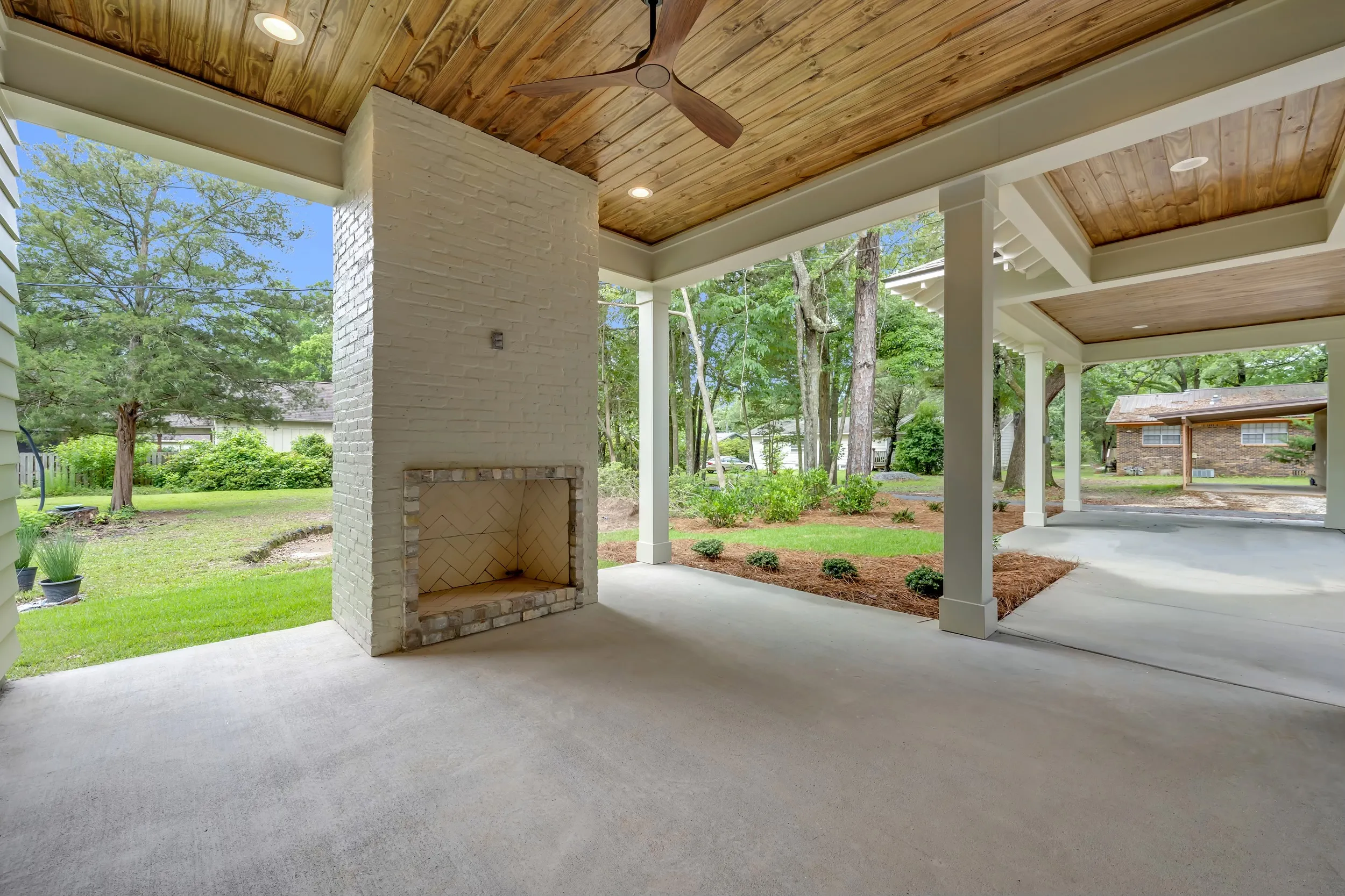 Custom home built by Point Clear Building Company on Alabama's Eastern Shore — project photo 54